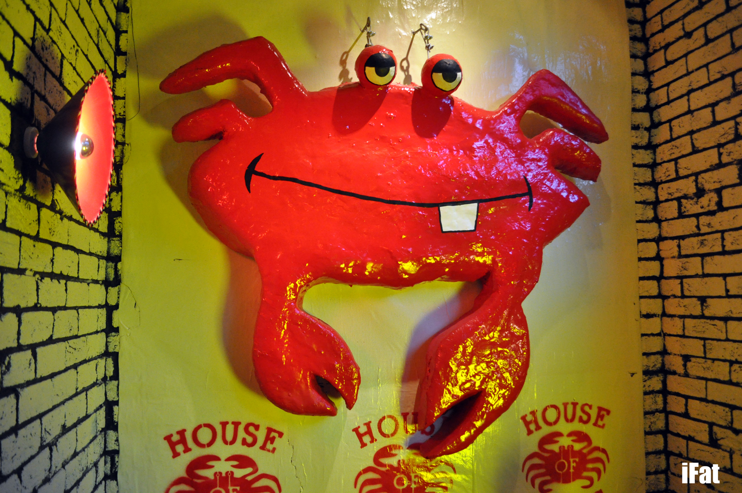 House of Crabs, Redfern